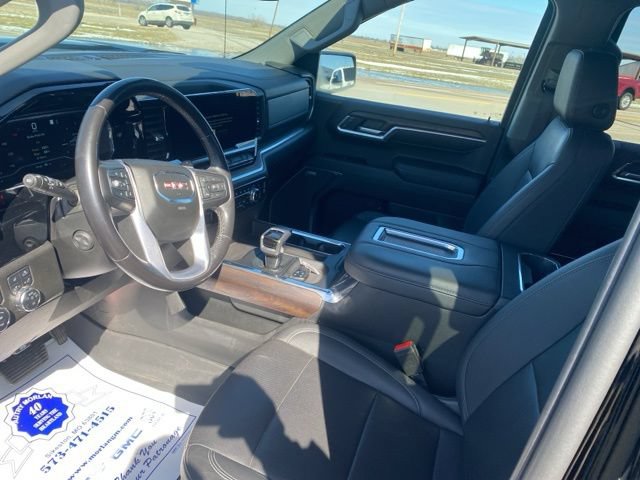 Used 2022 GMC Sierra 1500 SLT w/ SLT Premium Package AWD/4WD image 16
