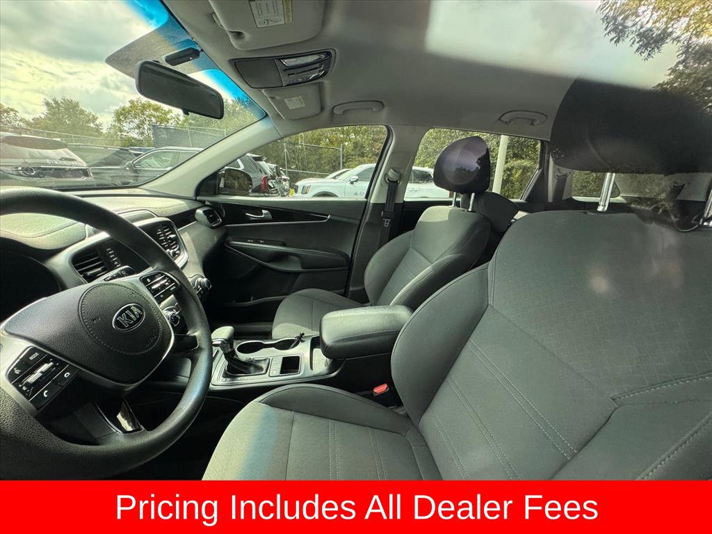 Used 2019 Kia Sorento FWD image 8