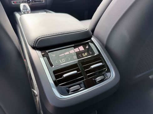 Certified 2024 Volvo XC60 B5 Ultimate w/ Protection Package Premier AWD/4WD image 14