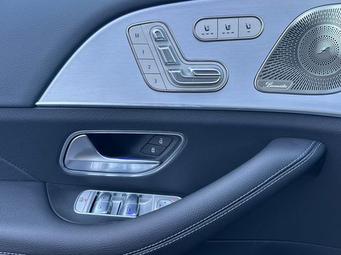 New 2026 Mercedes-Benz GLS 450 4MATIC image 11