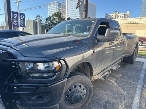Used 2024 RAM 3500 Lone Star w/ Night Edition image 4