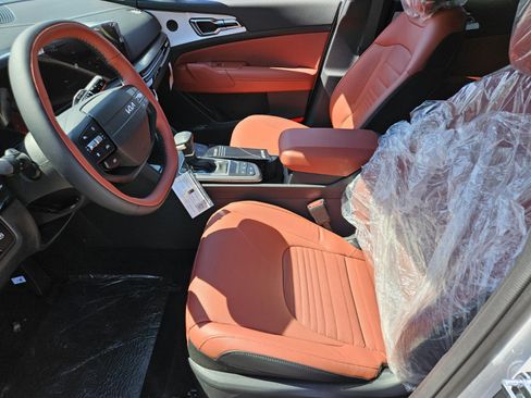 New 2026 Kia Sportage SX image 7