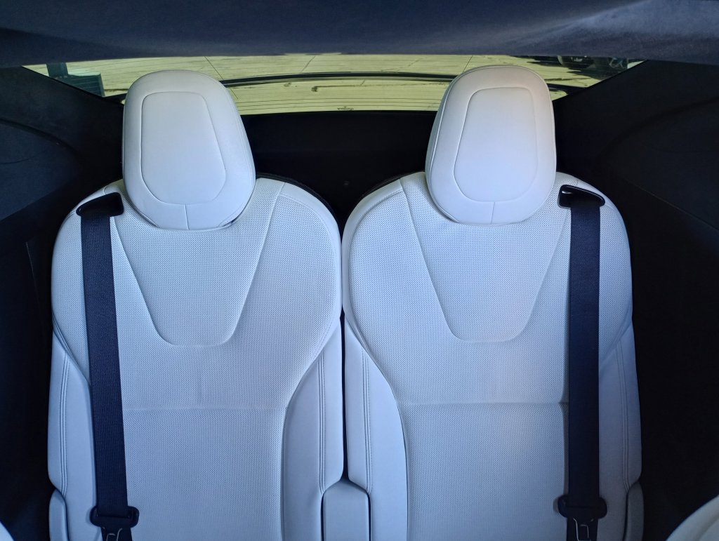 Used 2022 Tesla Model X AWD/4WD image 34