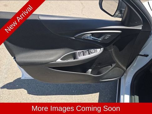 Used 2023 Chevrolet Malibu LS FWD image 11