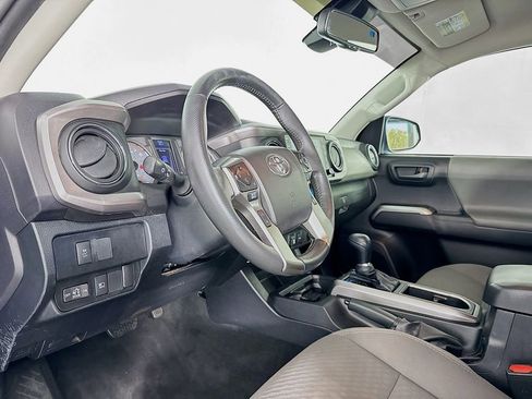 Used 2021 Toyota Tacoma SR5 image 12