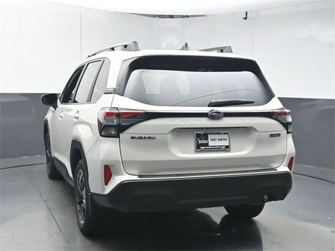 New 2025 Subaru Forester Premium image 6