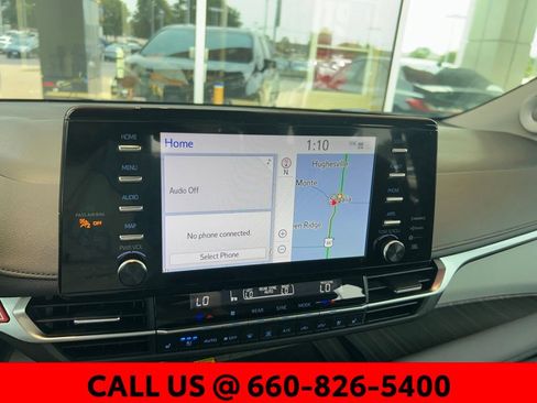 Used 2024 Toyota Sienna Limited AWD/4WD image 34