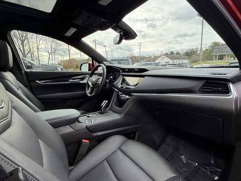 Used 2021 Cadillac XT5 Premium Luxury image 19
