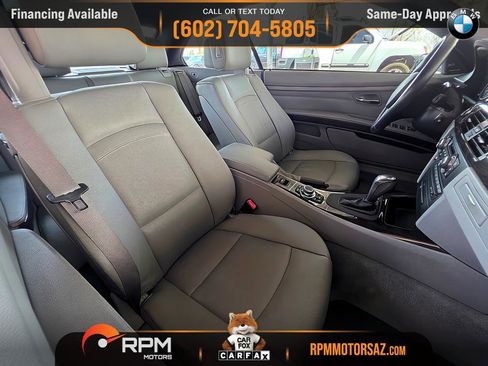 Used 2011 BMW 335i Convertible image 11