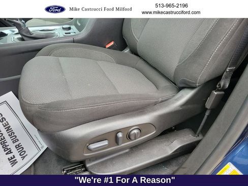 Used 2023 Chevrolet Traverse LT AWD/4WD image 24