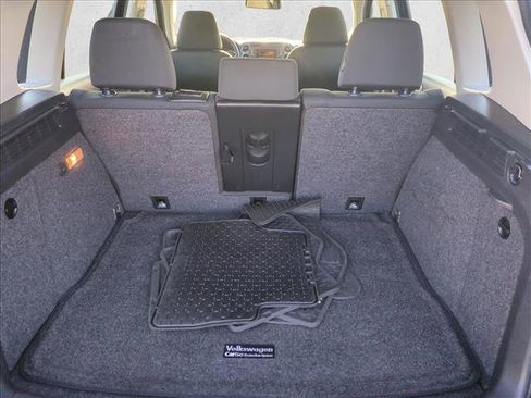Used 2017 Volkswagen Tiguan Limited w/ Alloy Wheels Package image 6
