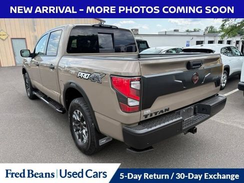 Used 2023 Nissan Titan PRO-4X w/ Pro-4x Convenience Package AWD/4WD image 15
