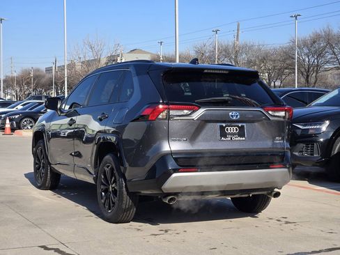 Used 2022 Toyota RAV4 XSE image 8