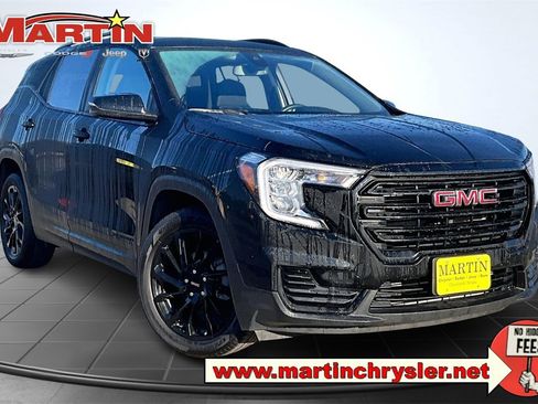 Used 2023 GMC Terrain SLE w/ Driver Convenience Package image 1