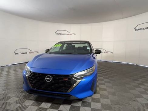 Certified 2024 Nissan Sentra SR w/ SR Premium Package FWD image 3
