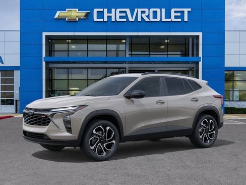 New 2026 Chevrolet Trax RS image 2