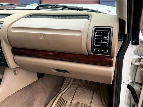 Used 1999 Land Rover Discovery Series II image 16