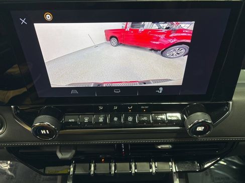 Used 2023 Chevrolet Colorado LT w/ LT Convenience Package III image 21