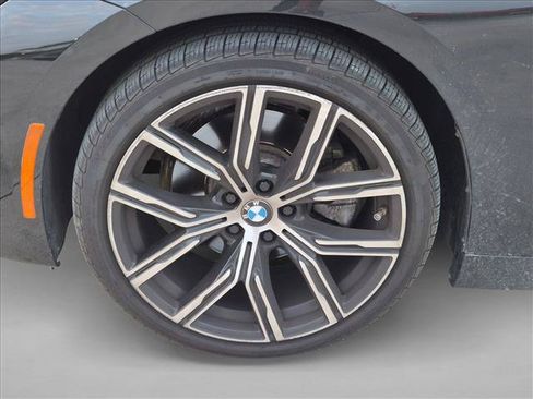 Used 2022 BMW 230i Coupe w/ Convenience Package RWD image 9