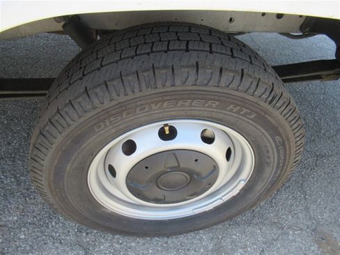 Used 2017 Ford Transit 350 138 w/ Interior Upgrade Package image 28