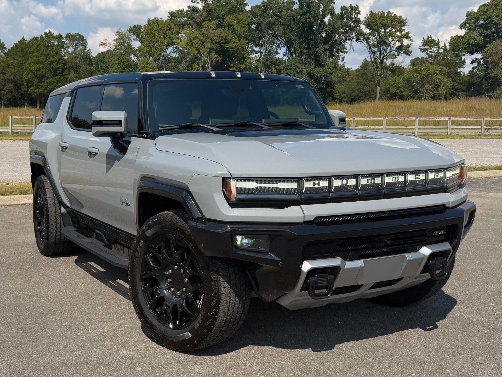 Used 2024 GMC Hummer EV 2X AWD/4WD image 1
