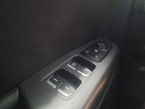 Used 2021 Kia Sportage LX FWD image 27