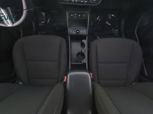 Used 2024 Hyundai Kona SEL FWD image 26