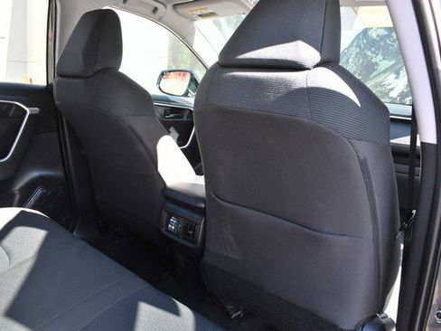 Certified 2025 Toyota RAV4 LE image 27