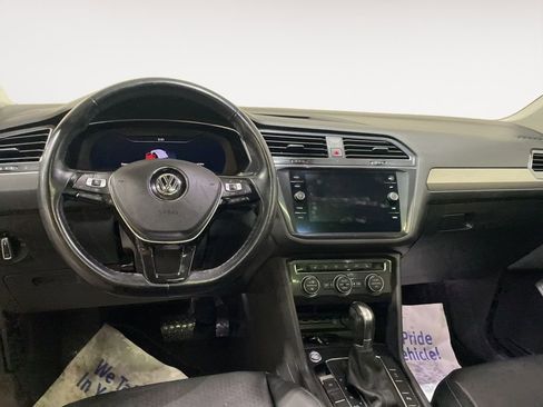 Used 2019 Volkswagen Tiguan SEL image 13