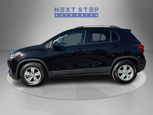 Used 2021 Chevrolet Trax LT image 4