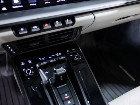 Used 2025 Porsche 911 Carrera 4 GTS image 46