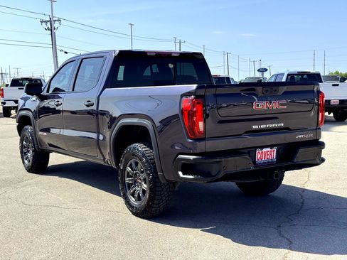 Used 2024 GMC Sierra 1500 AT4X image 9
