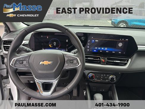 Certified 2024 Chevrolet TrailBlazer LT w/ LT Cold Weather Package FWD image 13