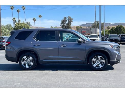 Used 2024 Honda Pilot EX-L image 6