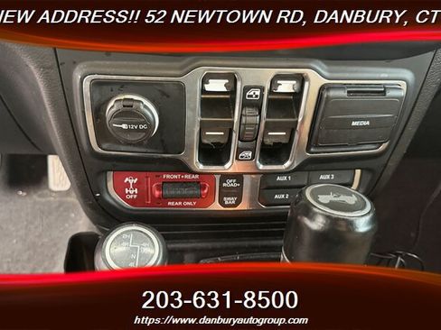 Used 2021 Jeep Wrangler Unlimited Rubicon AWD/4WD image 26