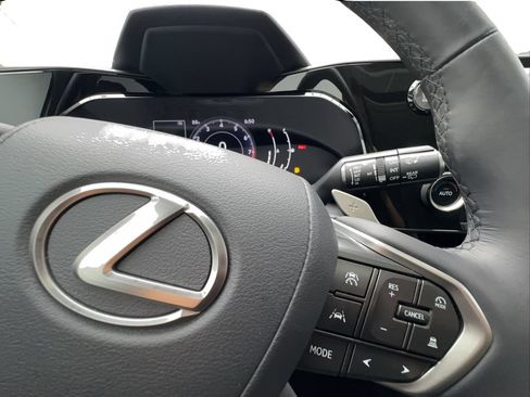 Used 2024 Lexus NX 250 FWD image 41