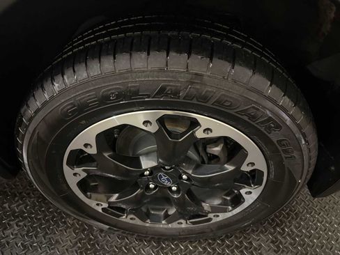 Certified 2023 Subaru Crosstrek 2.0i Premium image 9