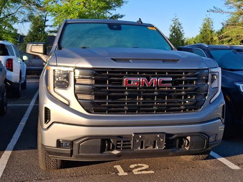 Used 2023 GMC Sierra 1500 Elevation AWD/4WD image 4