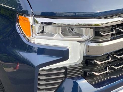 Used 2023 Chevrolet Silverado 1500 LT AWD/4WD image 4