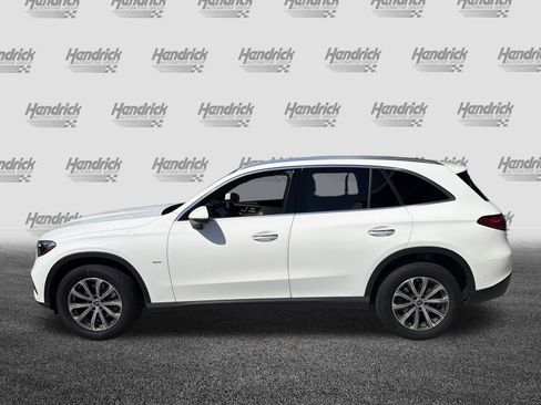 Used 2025 Mercedes-Benz GLC 300 4MATIC image 7