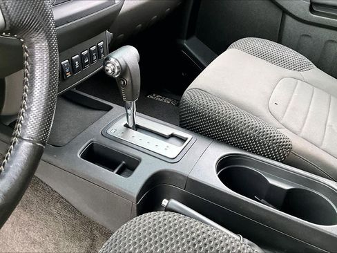 Used 2015 Nissan Xterra PRO-4X w/ Nevada Tow Package image 16