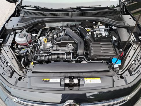 Certified 2026 Volkswagen Jetta SE FWD image 31