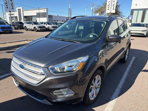 Used 2018 Ford Escape SE w/ SE Sync 3 Package image 8