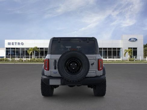 New 2026 Ford Bronco Badlands w/ Black Appearance Package AWD/4WD image 5