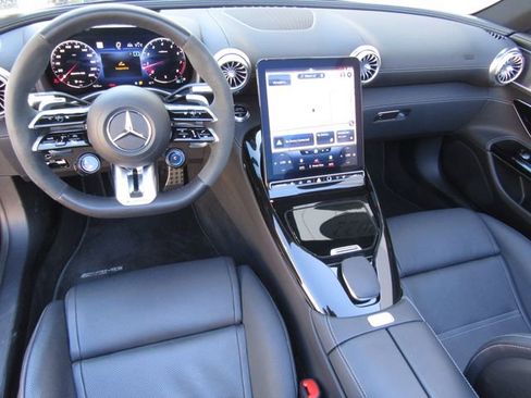 Certified 2022 Mercedes-Benz SL 63 AMG 4MATIC w/ Driver Assistance Package image 26