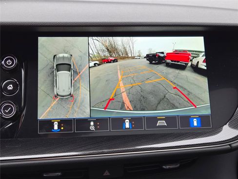 Used 2023 Buick Envision Essence w/ Technology Package I AWD/4WD image 32