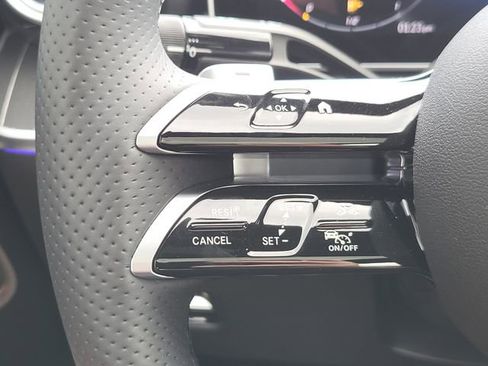 Used 2025 Mercedes-Benz C 300 4MATIC Sedan image 23