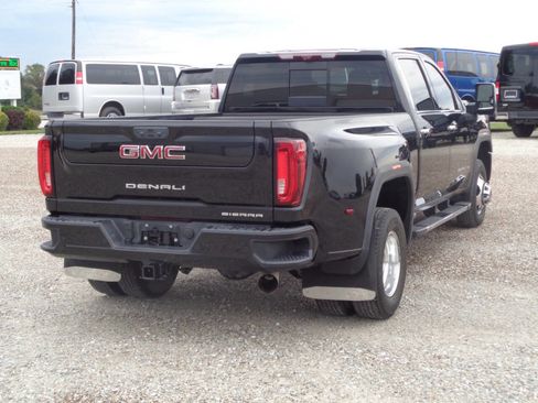 Used 2020 GMC Sierra 3500 Denali w/ Denali Ultimate Package image 7
