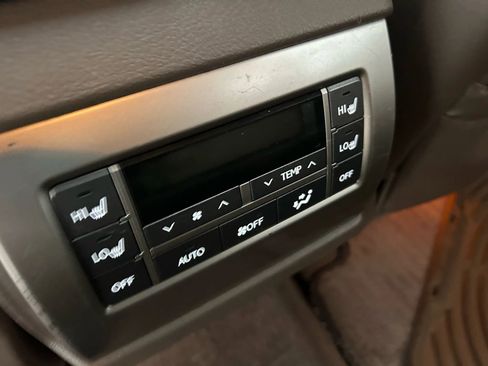 Used 2011 Lexus GX 460 image 13