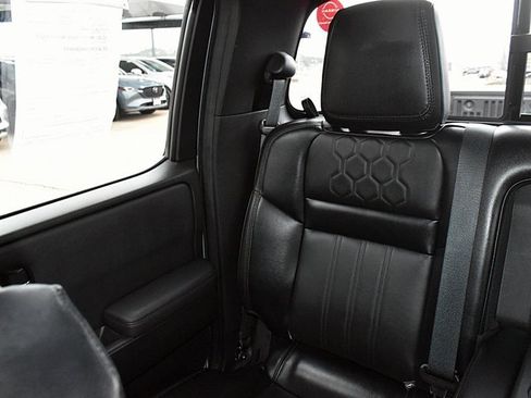 Used 2022 Nissan Frontier PRO-4X w/ Pro-4X Premium Package image 20